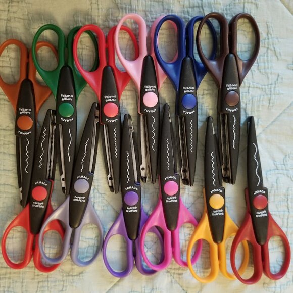 Armada Brand Decorative Scissor Set with Metal Stand / Rack, 24 Decorative Edge - Picture 7 of 7